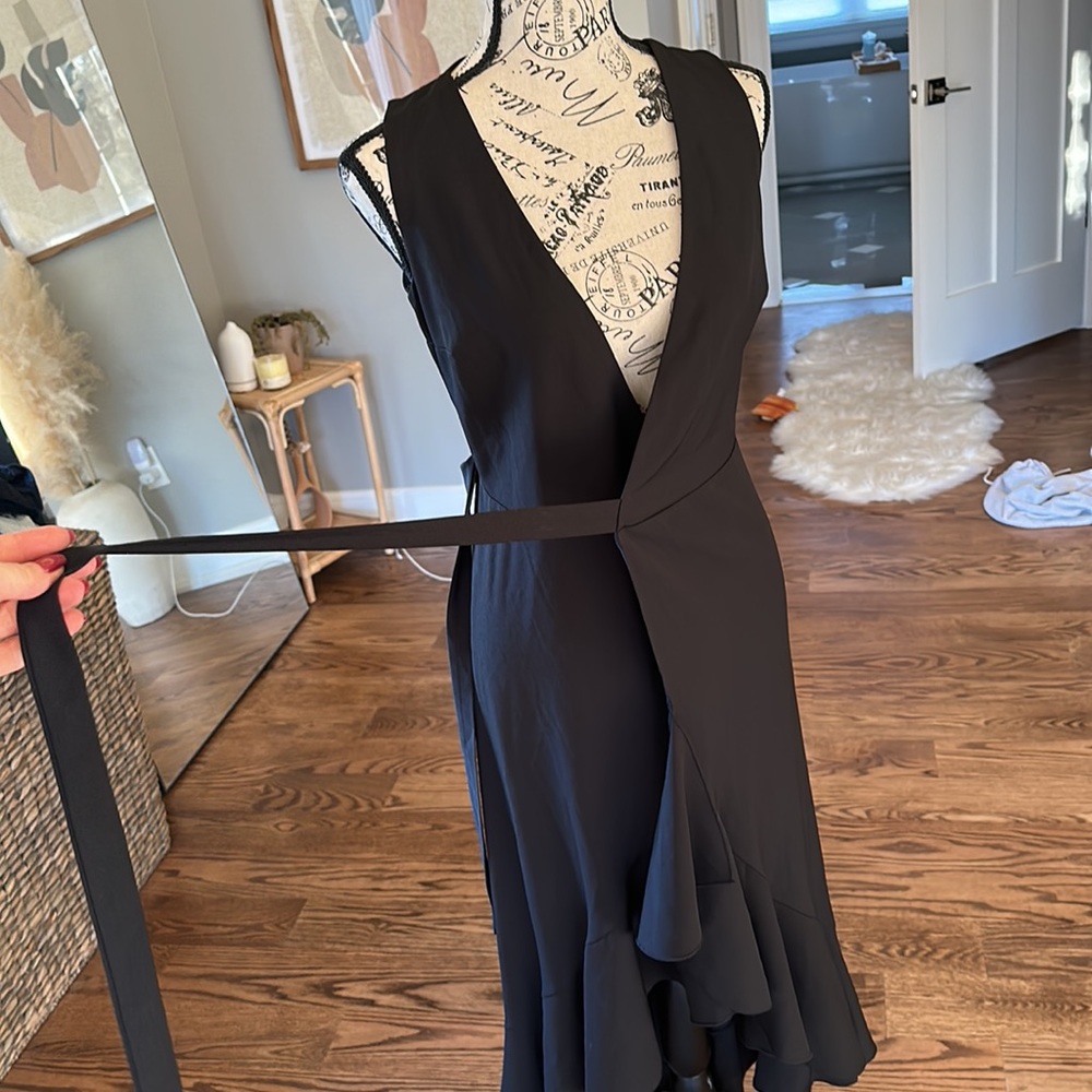 Wrapped Dress - Picture 6 of 7